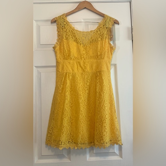 Re-Order Yellow Lace A-Line Boutique Dress, 12/L, NWT - Picture 1 of 4